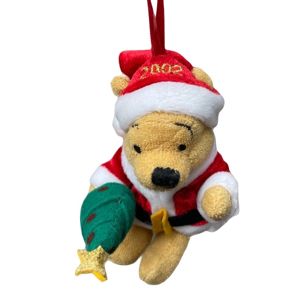 ❤️ DISNEY STORE 2002 WINNIE THE POOH CHRISTMAS TREE ORNAMENT STUFFED - Picture 1 of 7